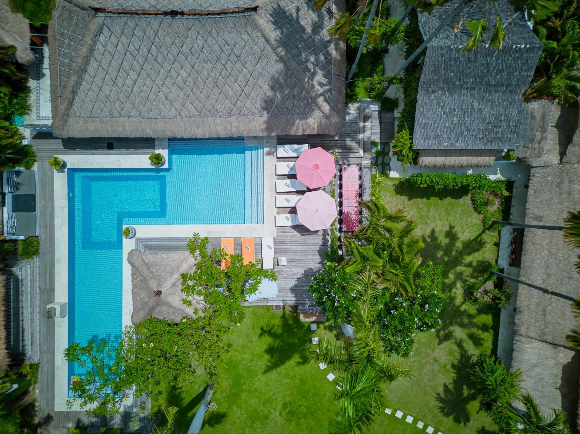 Villa Kalis, 10 Bedroom Family And Group Villa Seminyak  Exterior photo