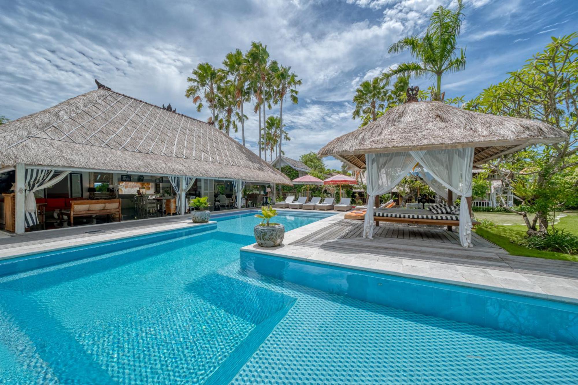 Villa Kalis, 10 Bedroom Family And Group Villa Seminyak  Exterior photo